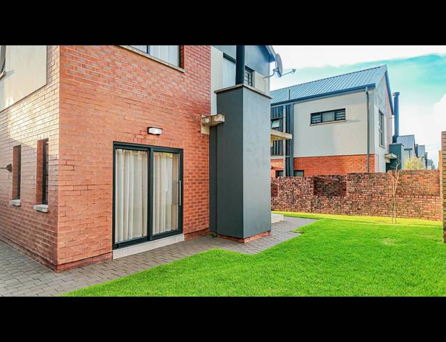 3 BEDROOM TOWNHOUSE FOR SALE IN KYA SANDS